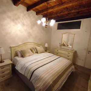 Apartment Vivere Al Ponte Vecchio